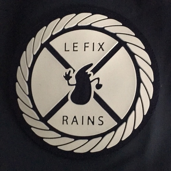 RAINS raincoat - perfect for rainy days! - Picture 2 of 4